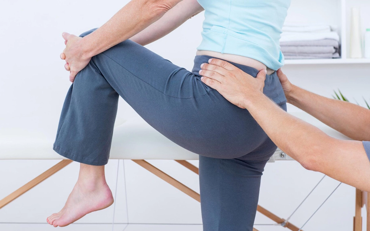 Decoding Coccydynia vs. Sciatica: Understanding the Differences and Modern Treatment Approaches in 2024